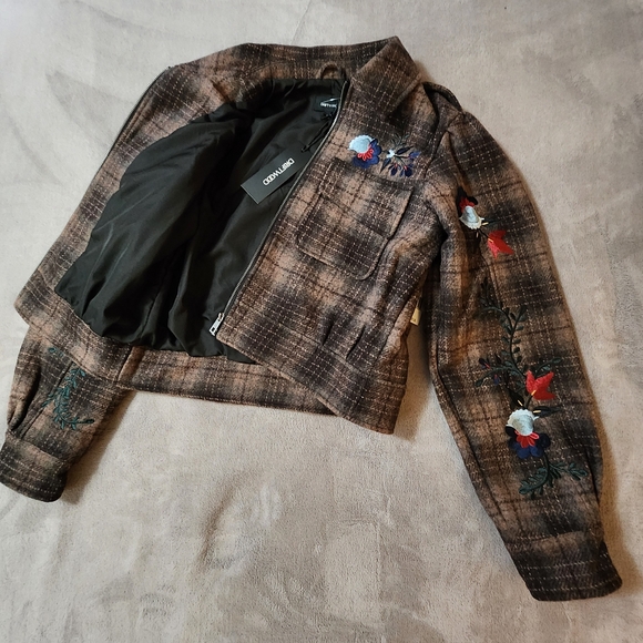 Driftwood Embroidered Wool Jacket - Picture 4 of 9